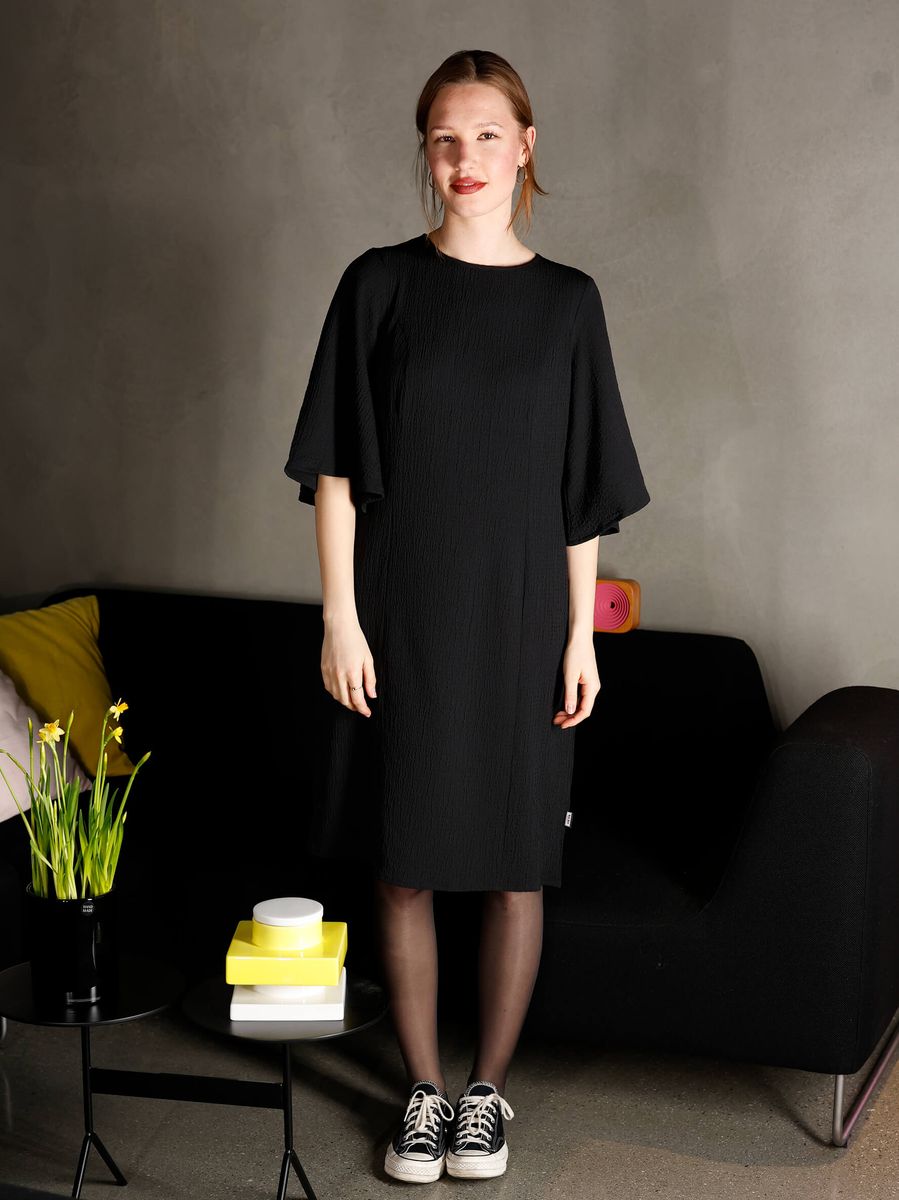 Perdy black dress