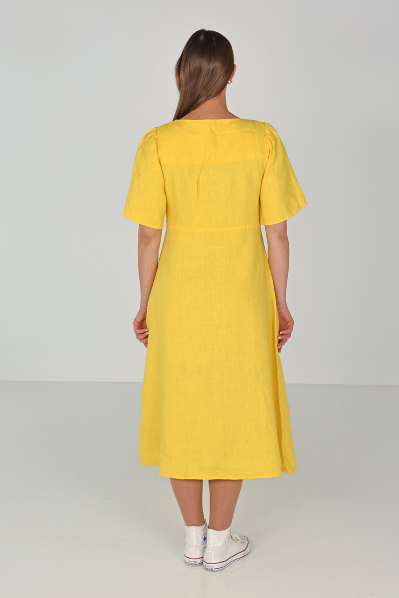 Lorri linendress in yellow