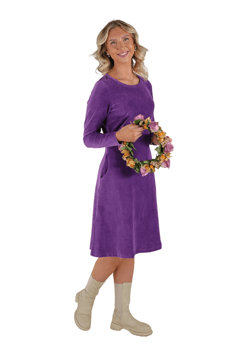 Anja violet basic dress in baby cord