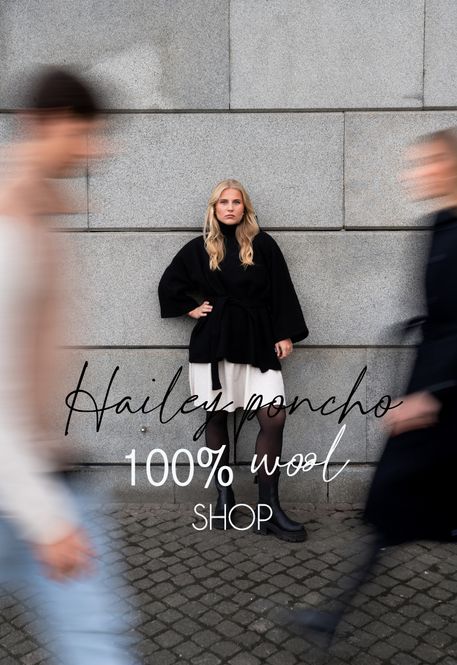 Main Image Hailey wool poncho in black 